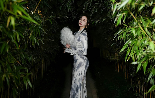 模特周妍希ALICE简介资料(30多岁的女人最有魅力)