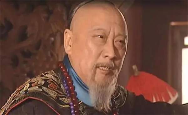 揭秘索额图被康熙活活饿死的原因(那得先说索额图的功与过)