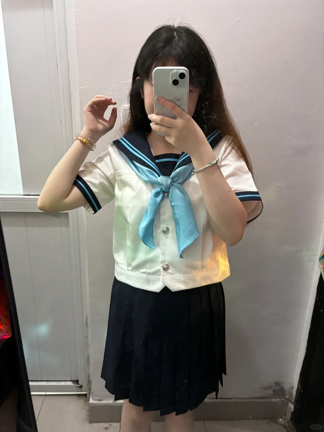 今天是蓝色水手服！