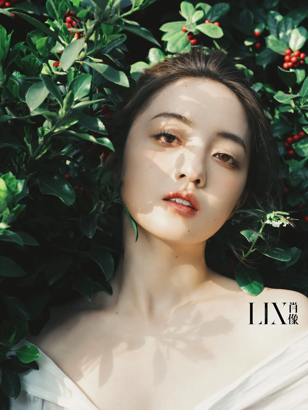 春季少女正在发芽，高级感纯欲写真｜Lix肖像