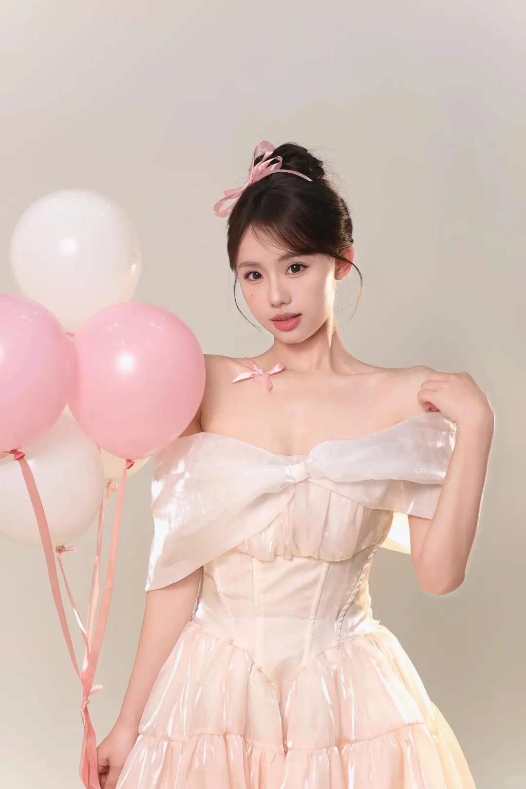 少女纯欲风生日系列写真 美的离谱