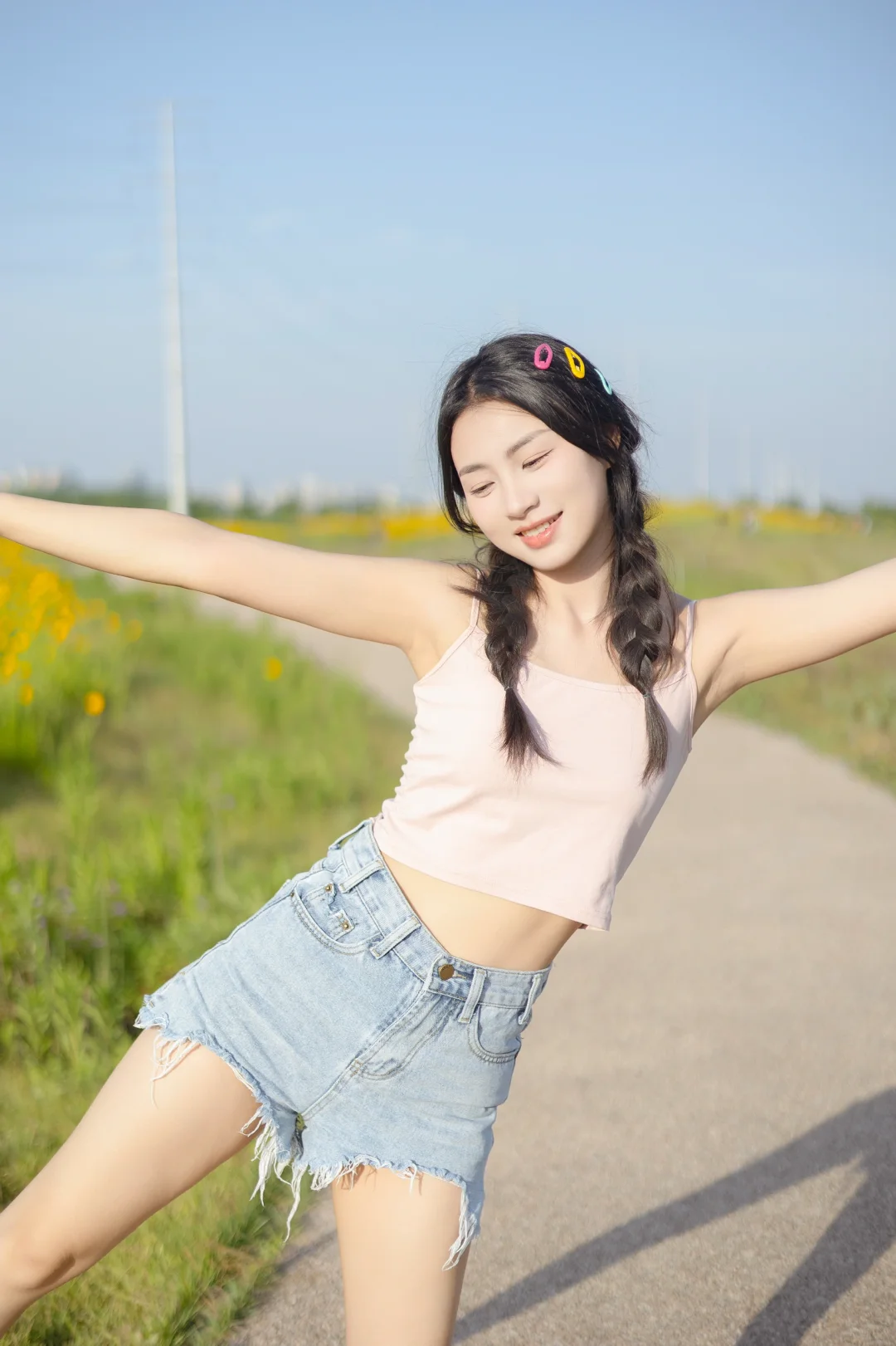 没有哪个女孩子能拒绝的夏日元气少女写真