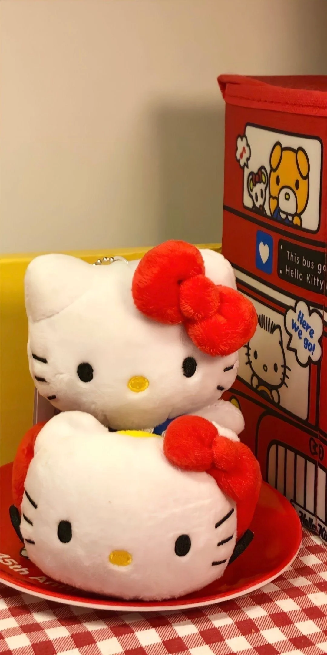 hellokitty手机壁纸分享?