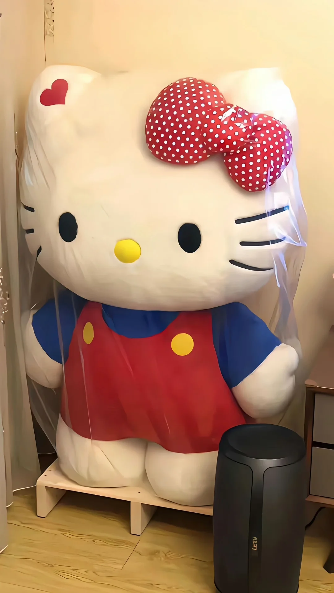 hellokitty手机壁纸分享?