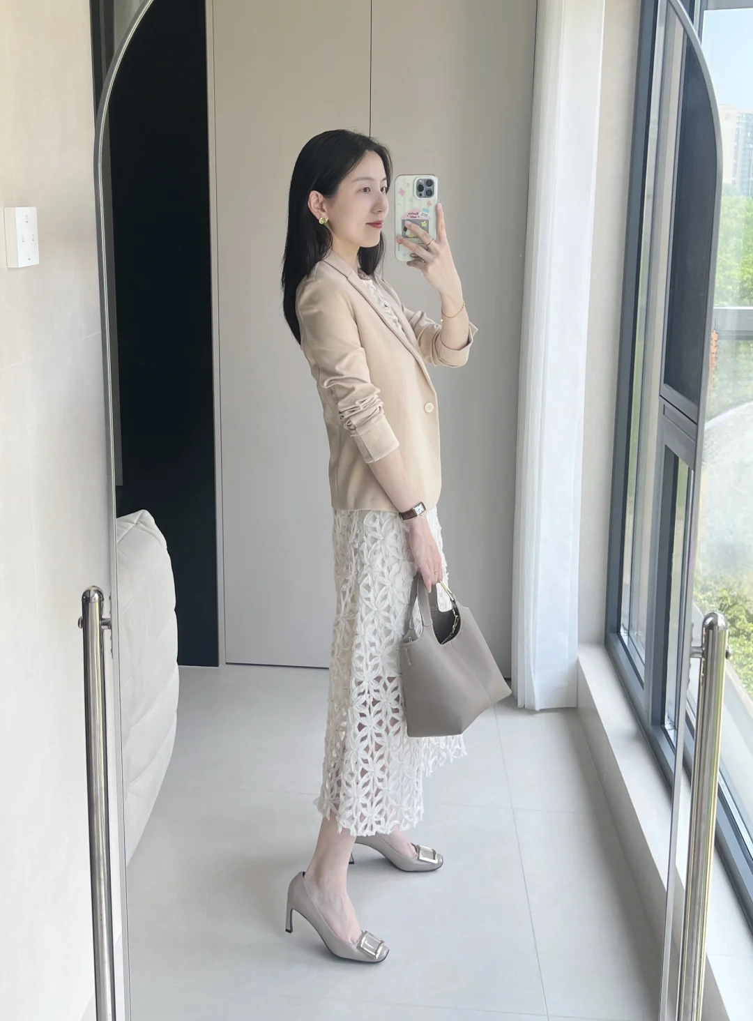 OOTD｜通勤也能穿的月光女神裙❤️