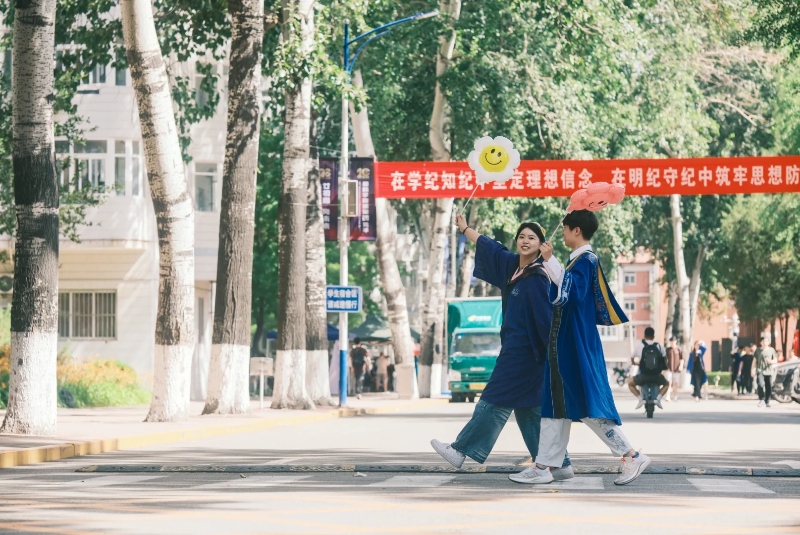 毕业季｜北京情侣个人写真跟拍｜富士女摄