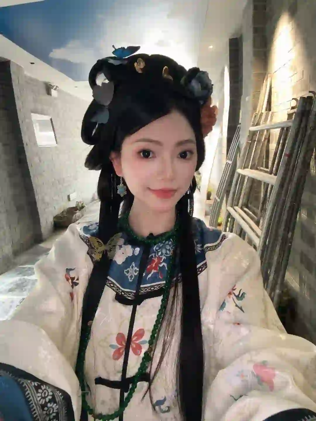 是谁还没来濯水拍清汉女