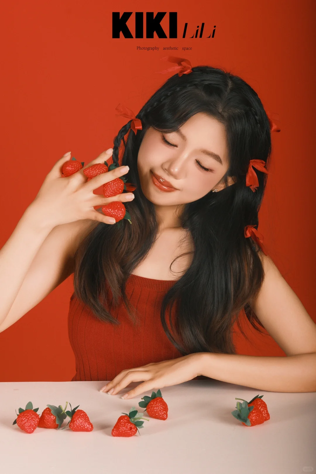 Girl in red?草莓写真  | 韩杂 ❤️