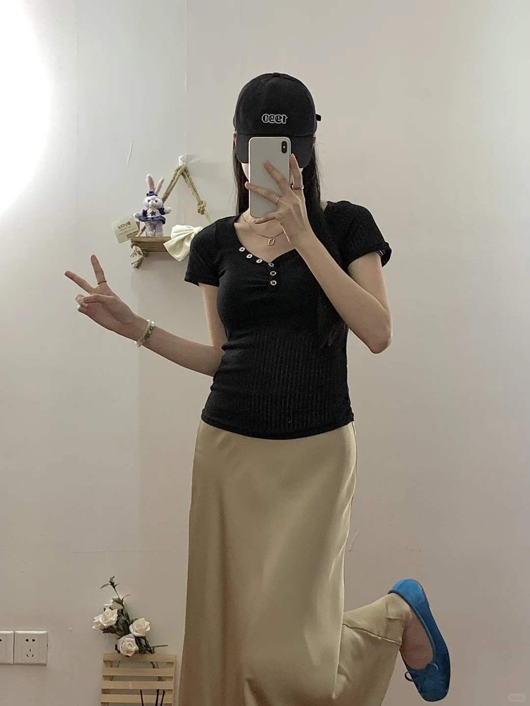 ?OOTD/美式小性感风穿搭#纯欲显身材V领tee