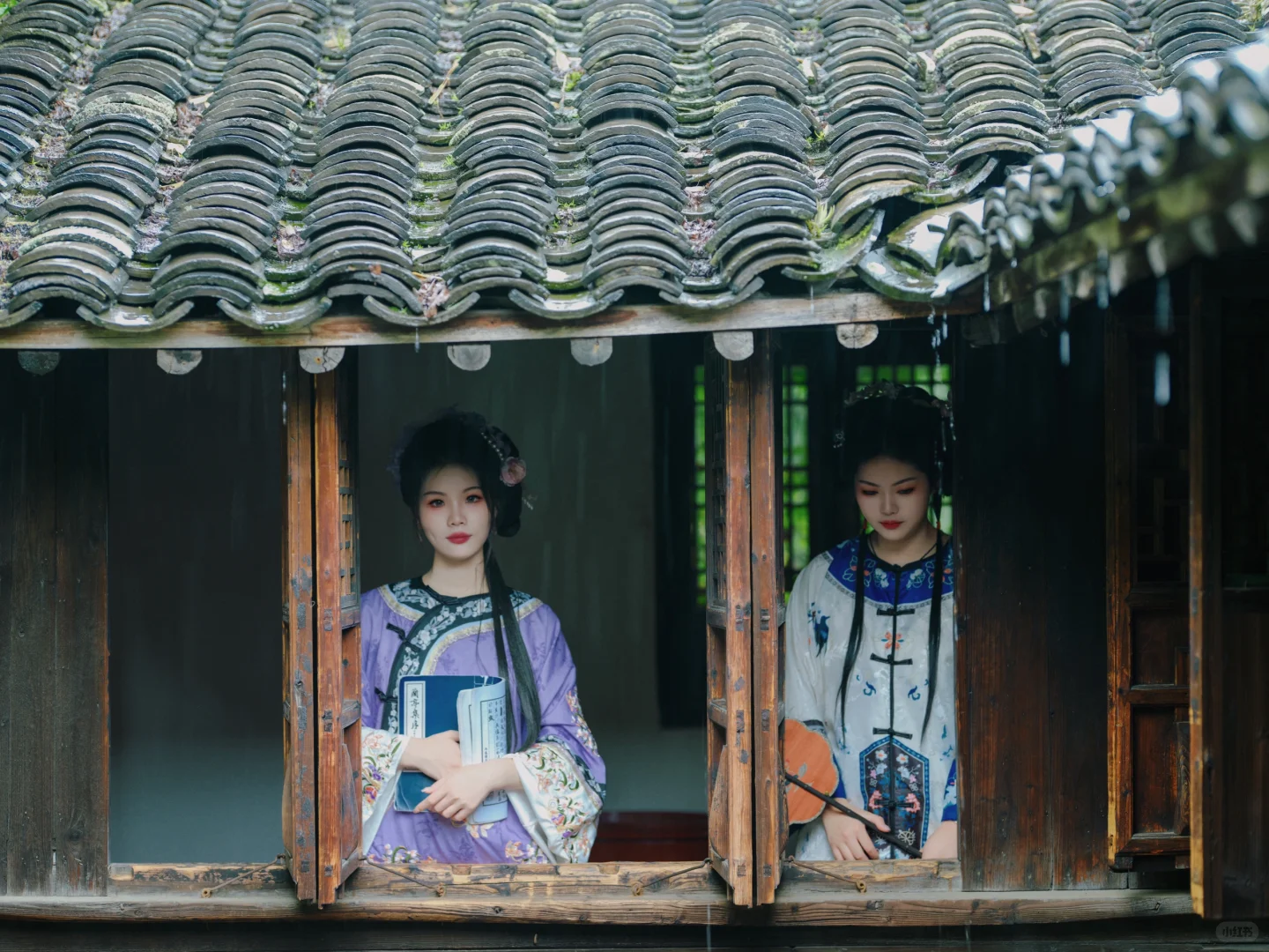 乌镇约拍｜雨天在西栅拍清汉女闺蜜写真超美