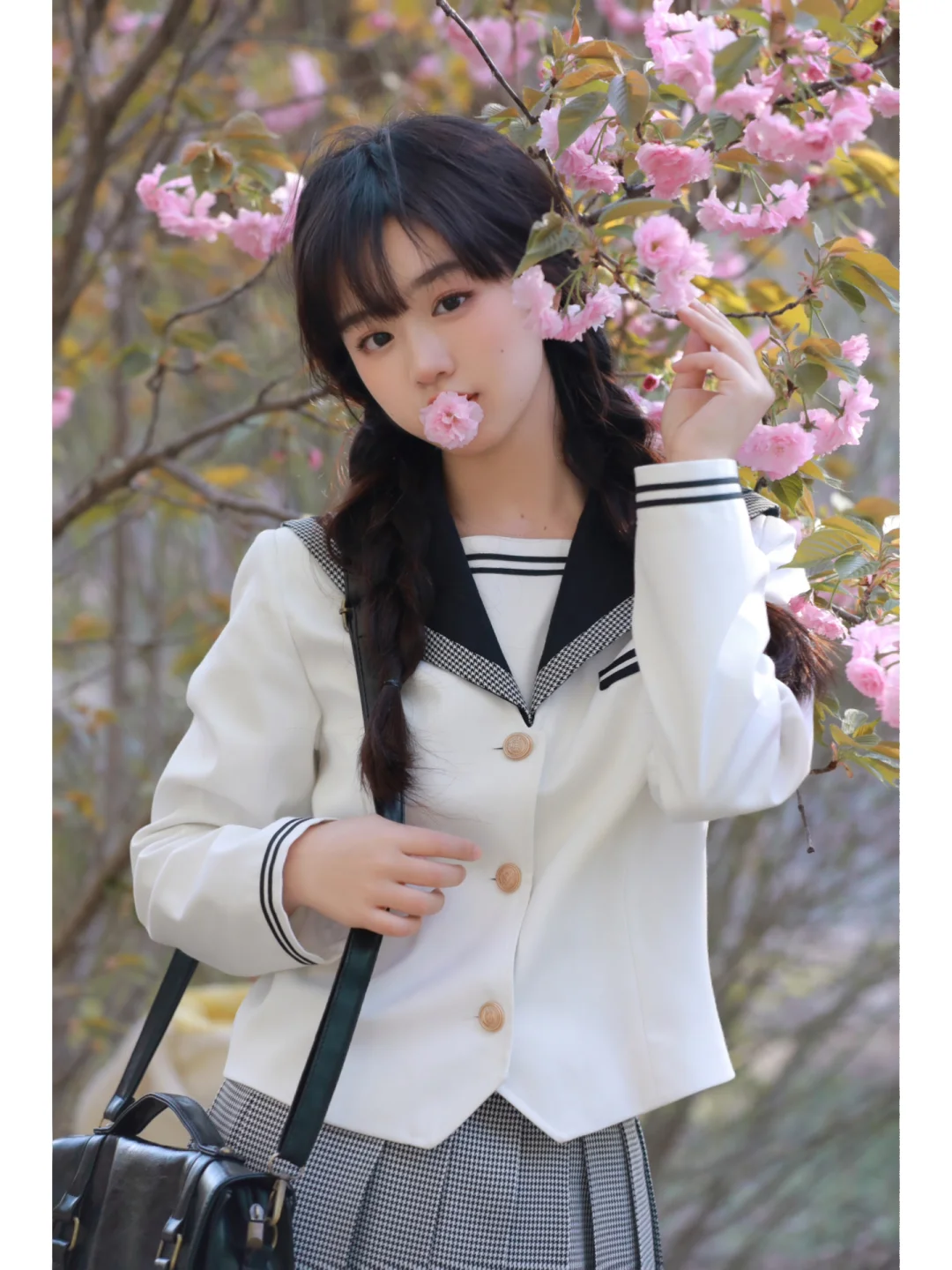 jk制服樱花写真|保姆级樱花?拍照姿势分享