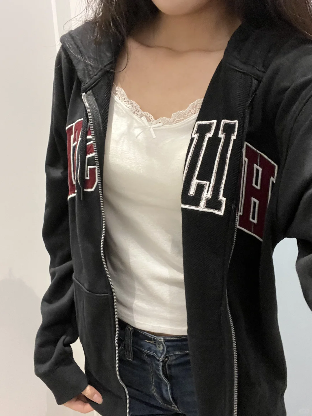 Hollister✨新品logo款拉链外套