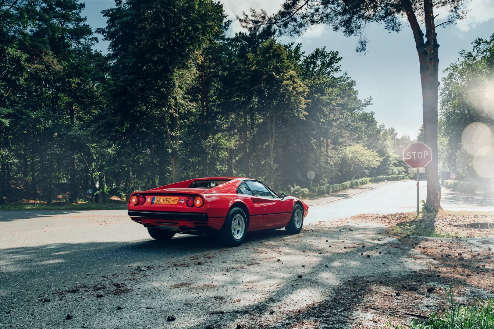 每日壁纸分享 109 / 200 【Ferrari 308 】