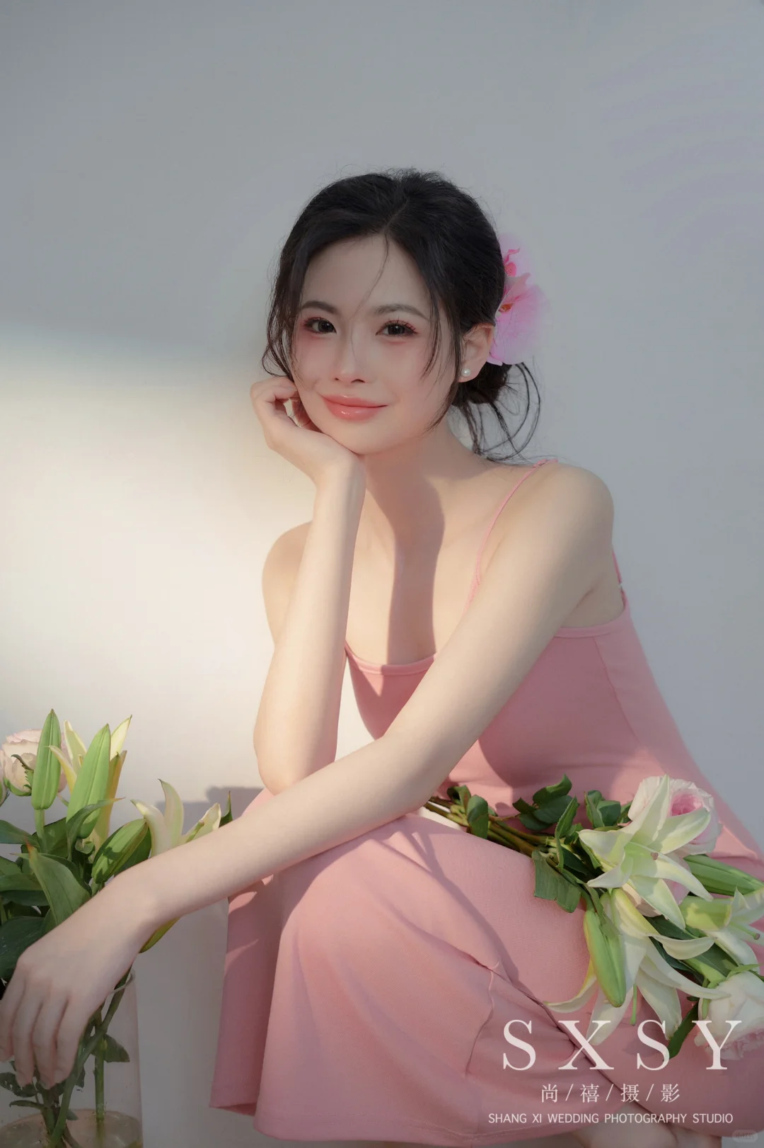 纯欲蝴蝶兰?鲜花少女写真