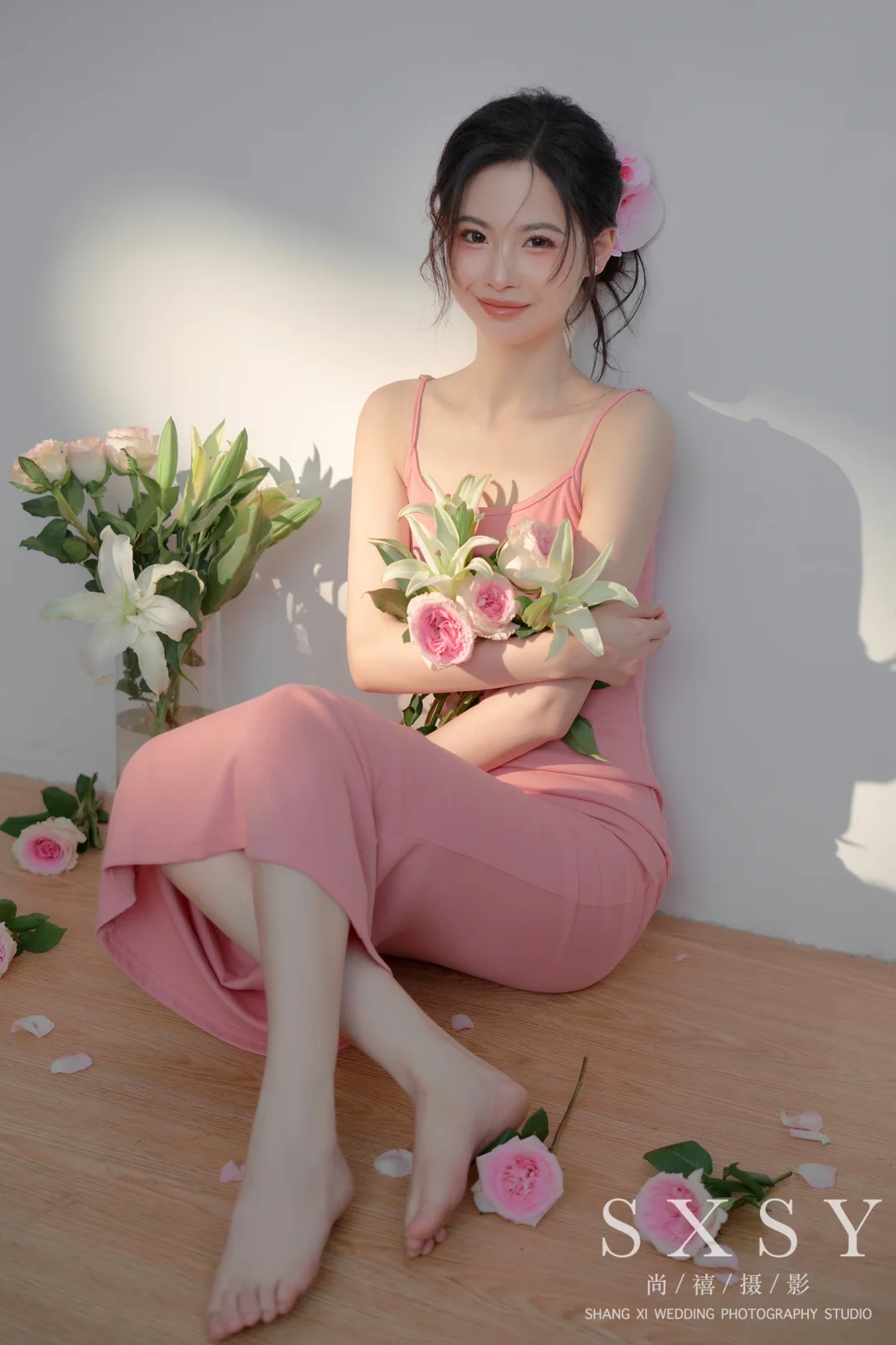 纯欲蝴蝶兰?鲜花少女写真