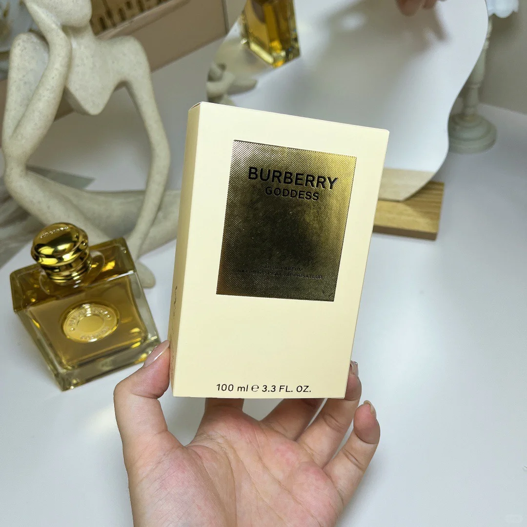 Burberry 博柏利巴宝莉2023新品