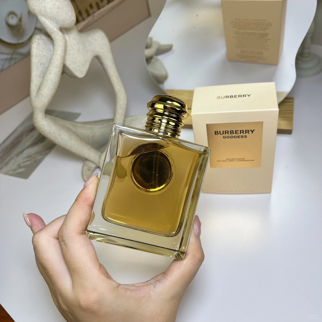 Burberry 博柏利巴宝莉2023新品