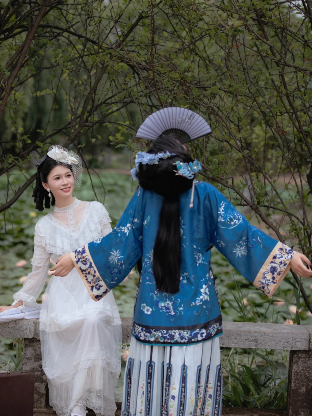 双生花宿命，清汉女和留洋大小姐｜闺蜜写真