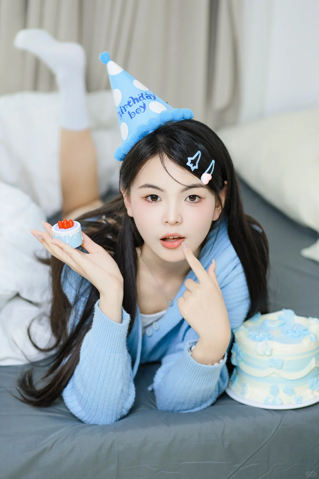 女大学生花499拍的生日写真值吗！