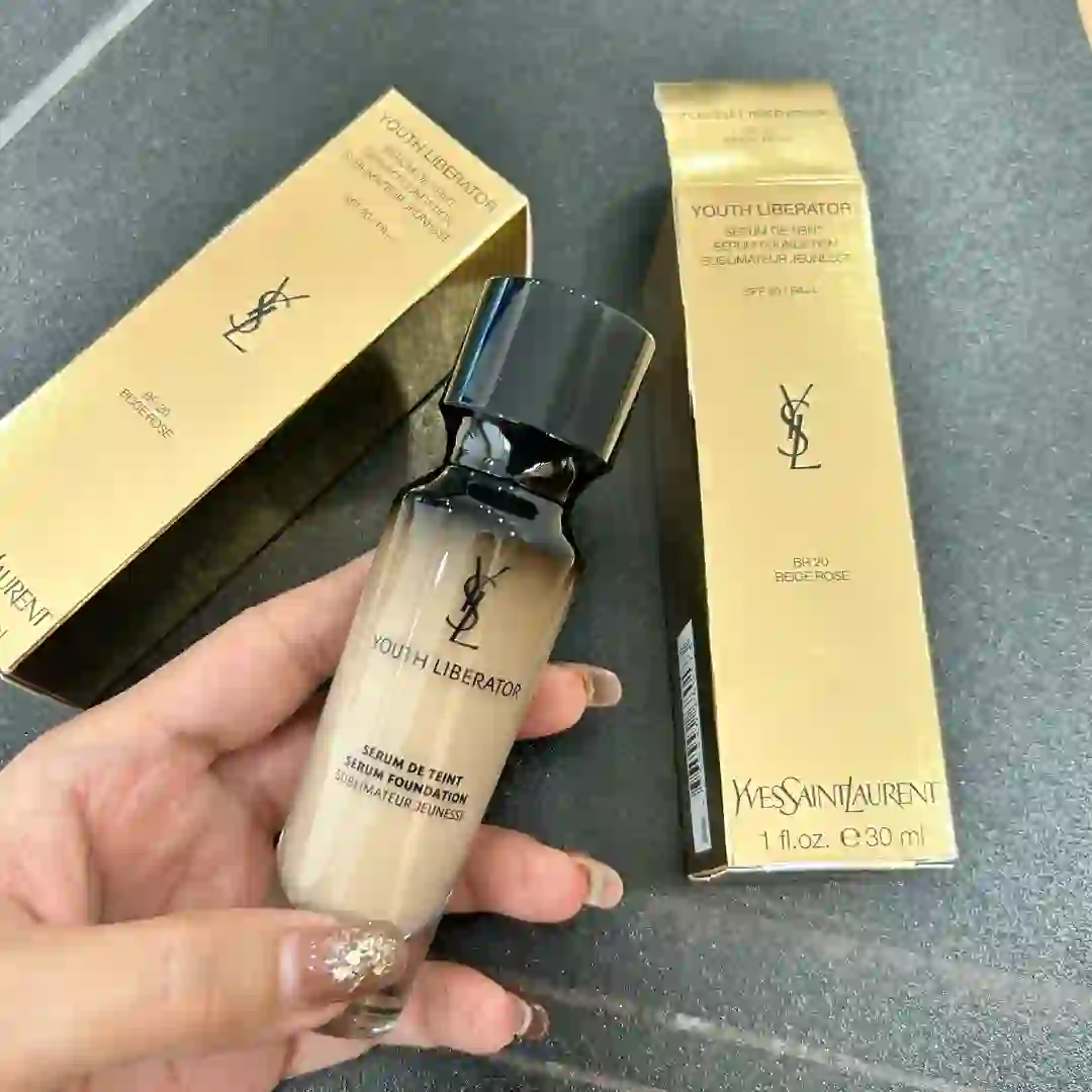 YSL 逆龄女神粉底液