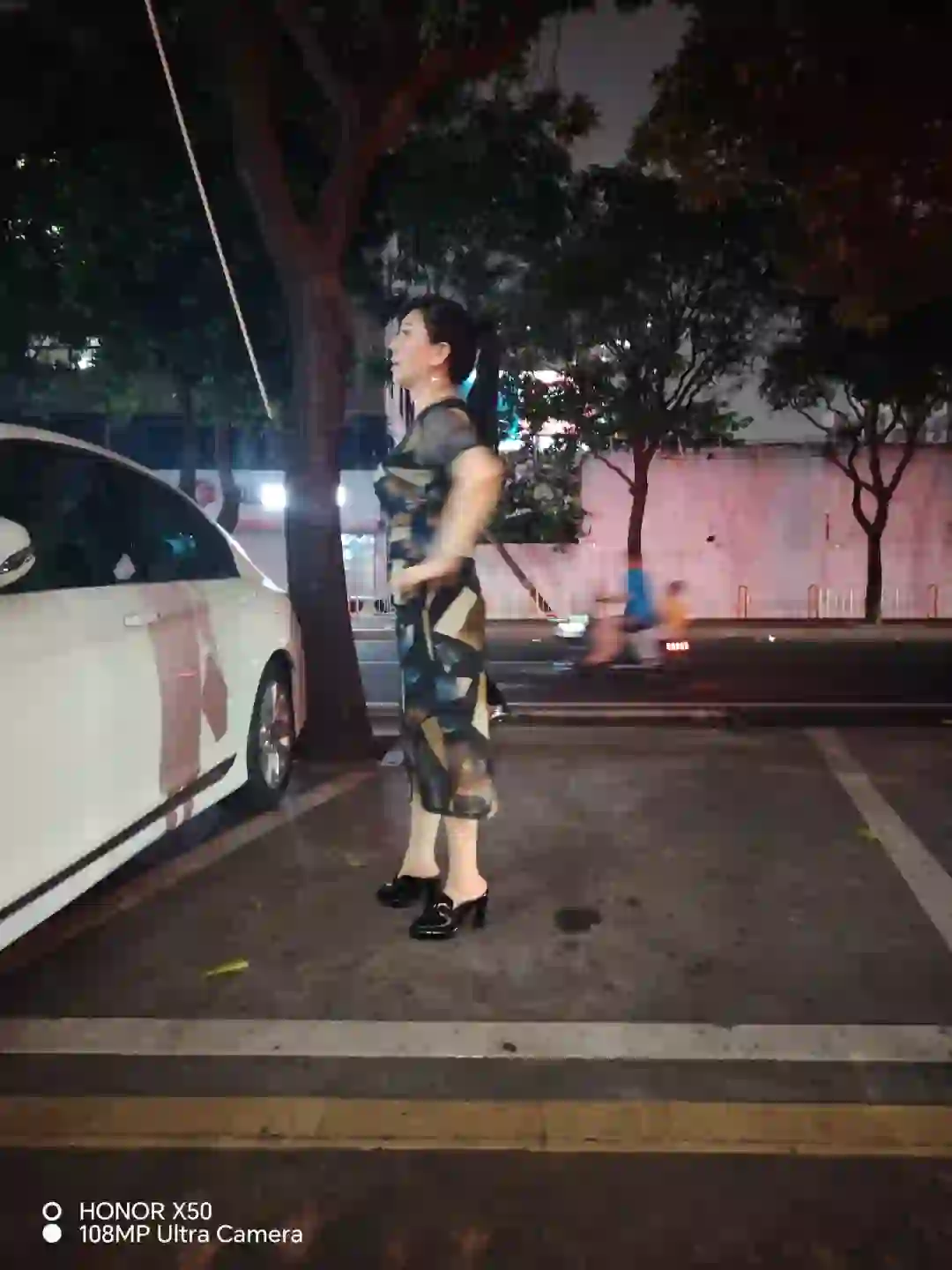 看我们家兰姐姐，女神的节奏​偷拍了个小身