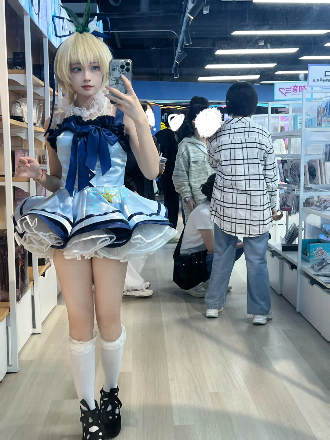 小女神花玲蓝色礼服上线啦