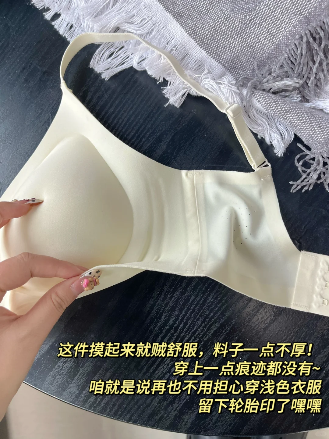 放假离校一抬头被这个女生的好身材惊艳到了