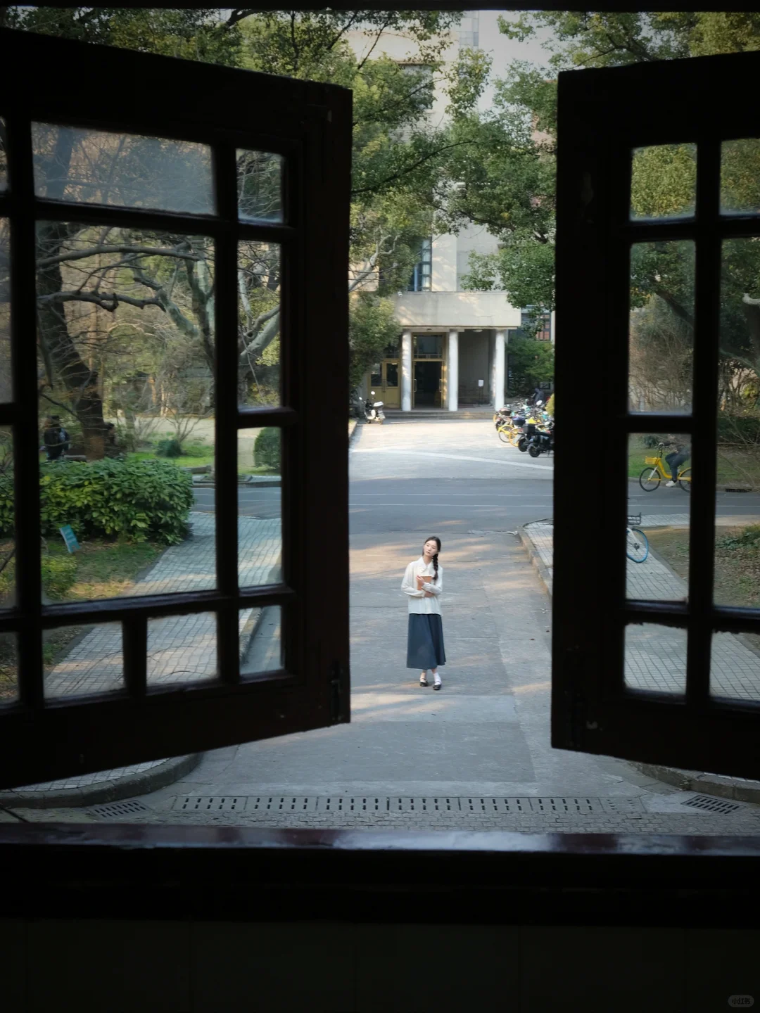 八十年代同济女大学生