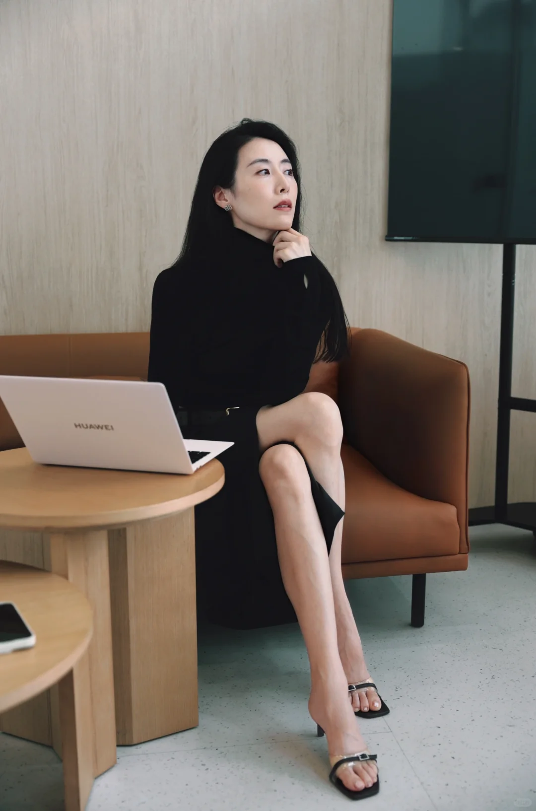 ?office lady迷人又讨厌的女同事