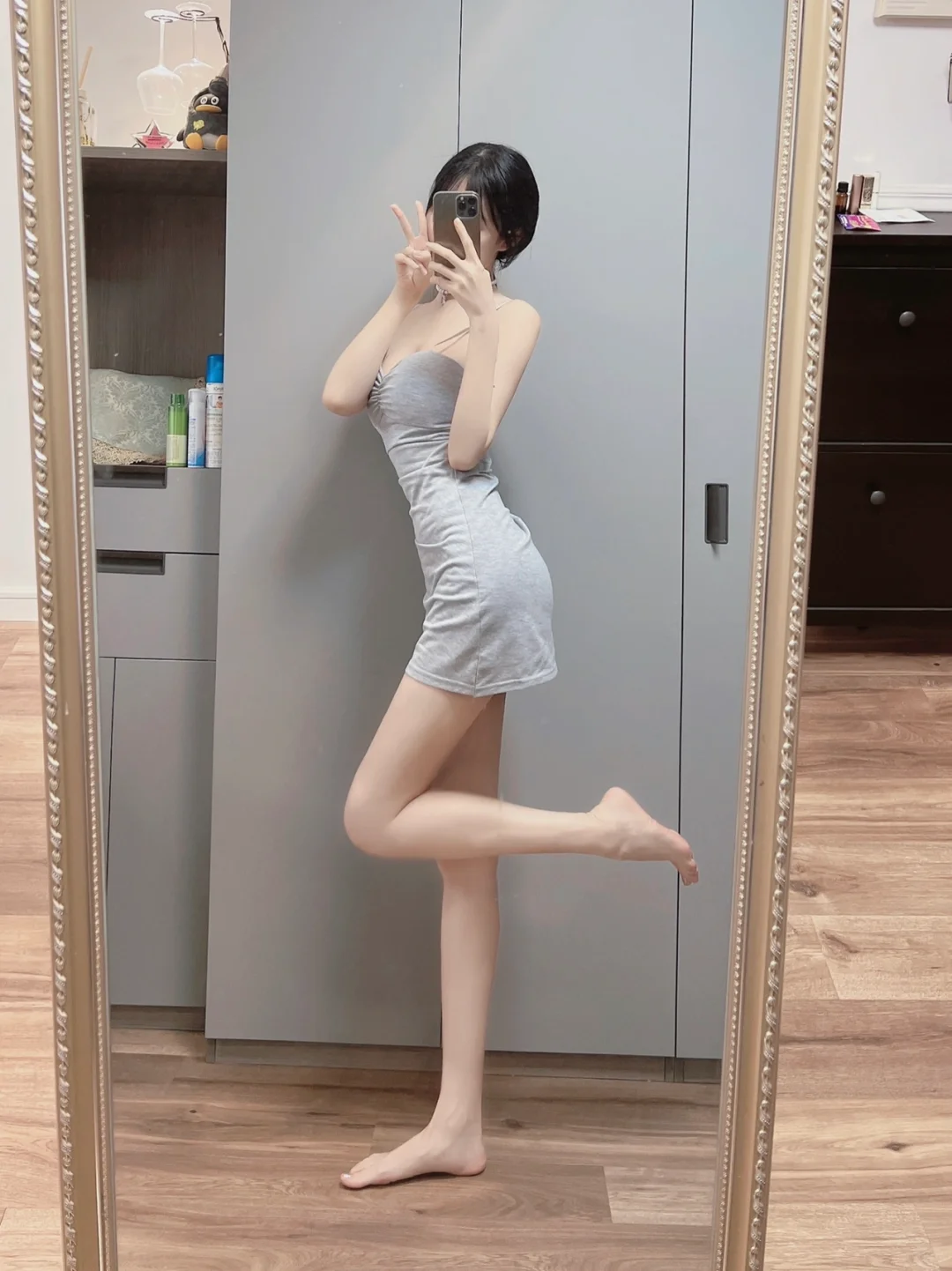 OOTD｜?少吃真的会瘦！腿瘦了真的好看！