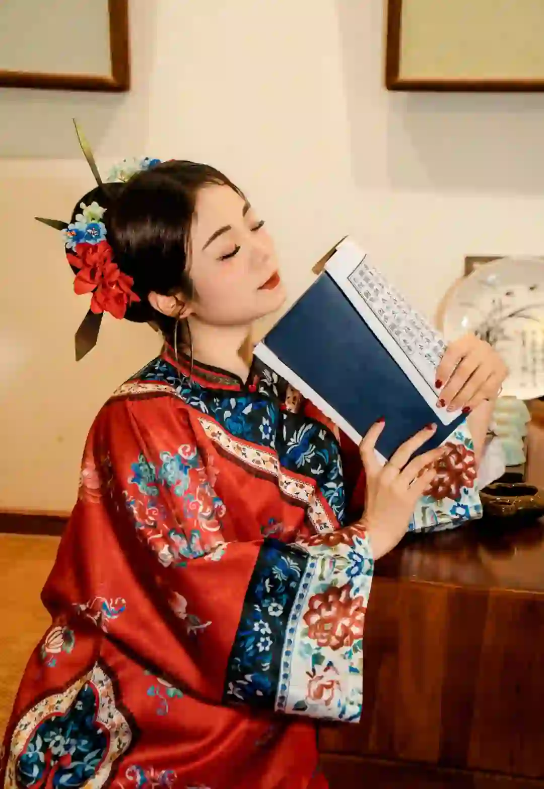 潮州三条簪，娇艳如花朵，锐利似剑芒?