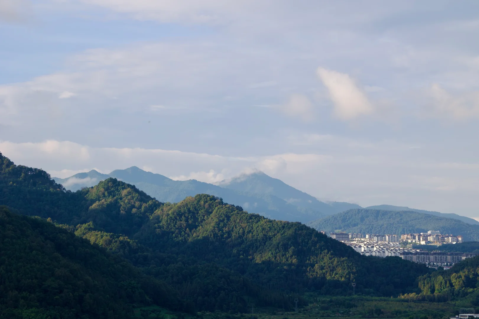 山不见我  我自去见山