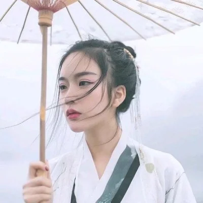 好看的古装女