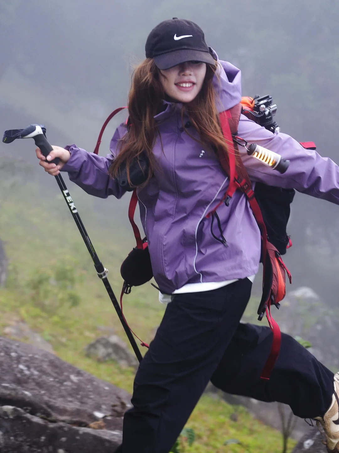 当我决定做一个背重装包的 山野摄影女