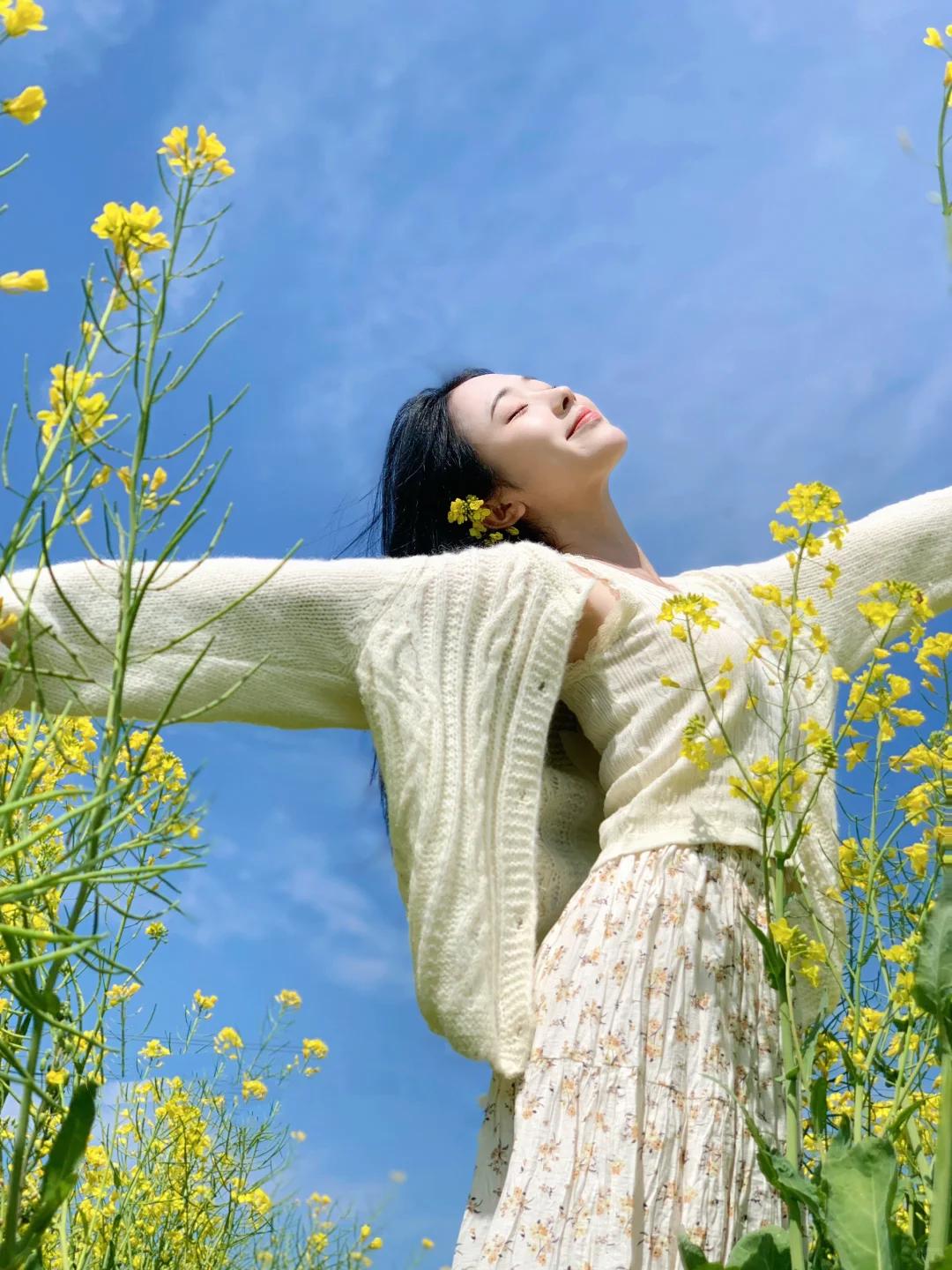 油菜花田这样拍也很好看哟