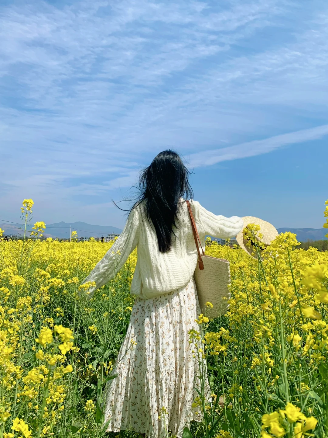 油菜花田这样拍也很好看哟