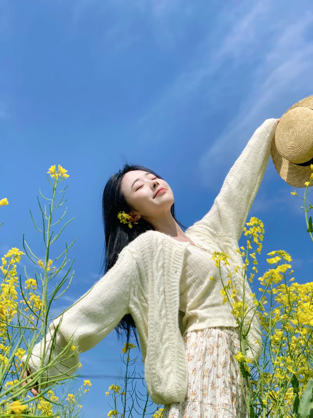 油菜花田这样拍也很好看哟