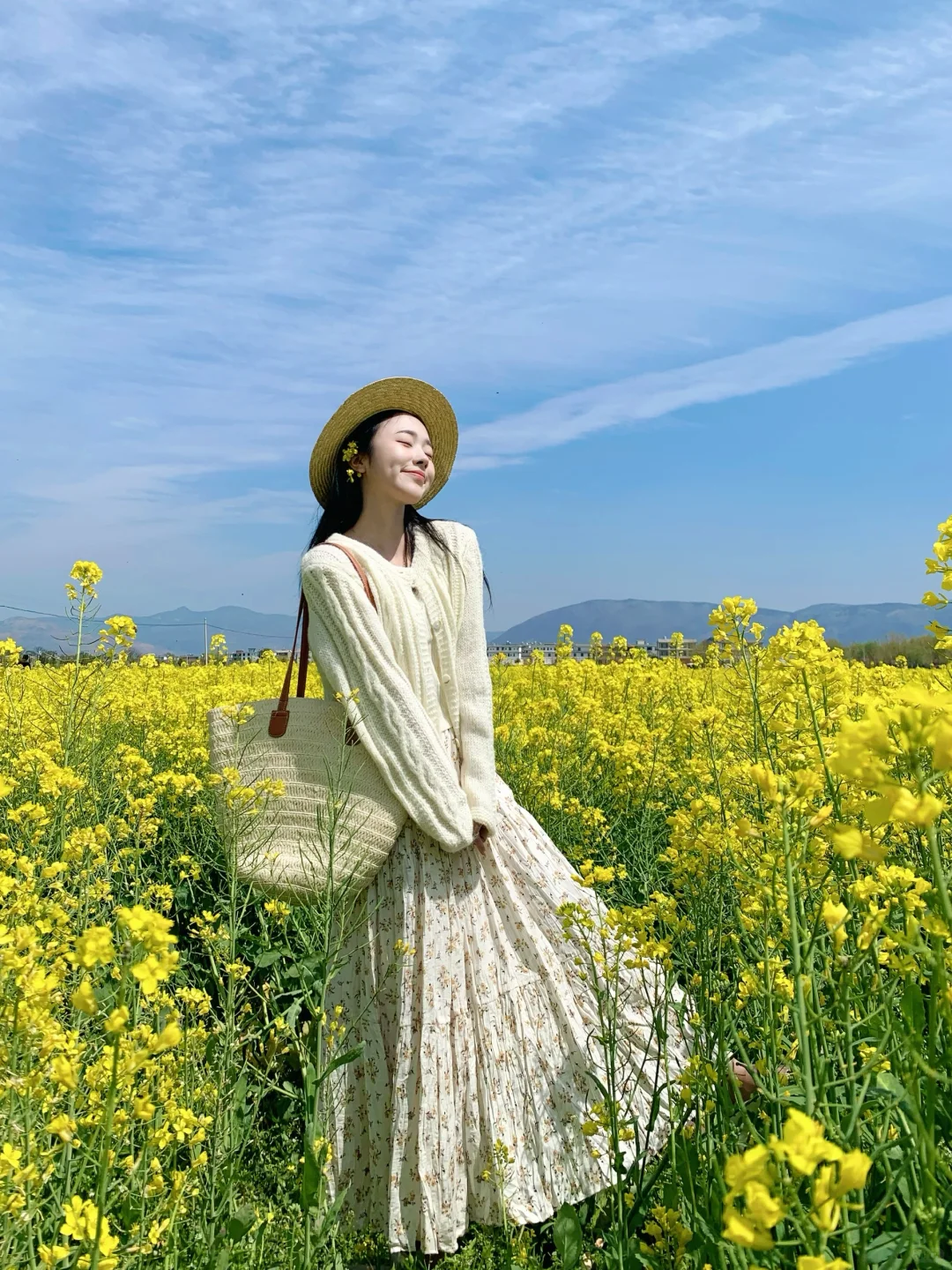 油菜花田这样拍也很好看哟