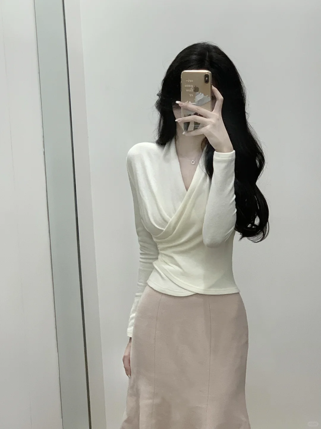 ootd｜啊啊包臀鱼尾裙好显身材❕好温柔气质～