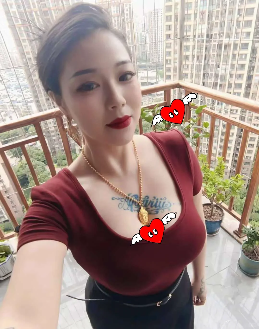 谁说40+熟女不再美丽？优雅气质，美丽动人