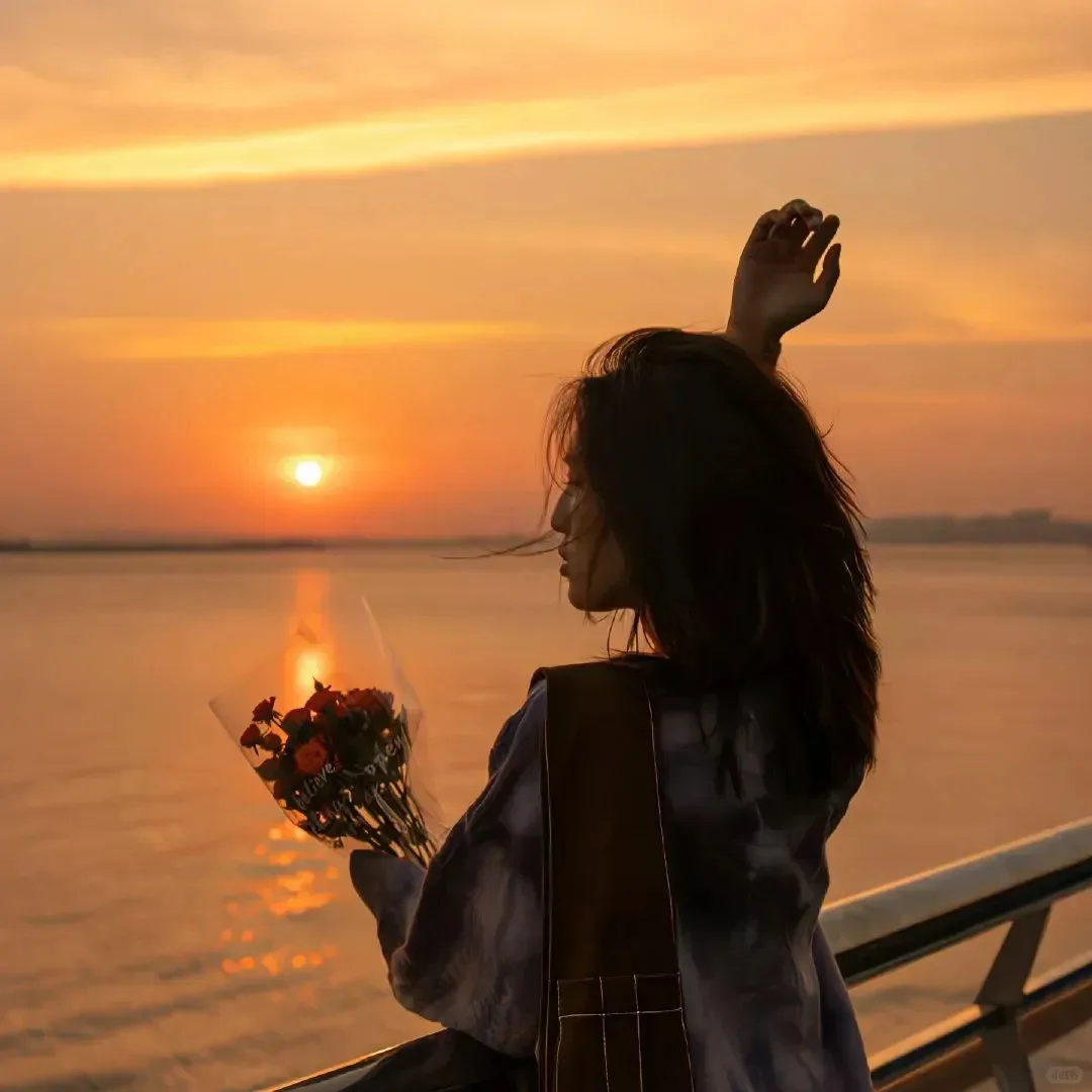 捧花女头，精选女生头像