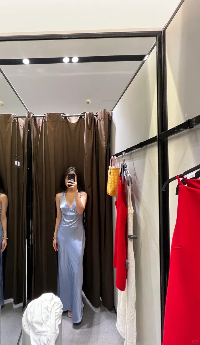 Zara 设计师你出来，你让我奶盖横飞？