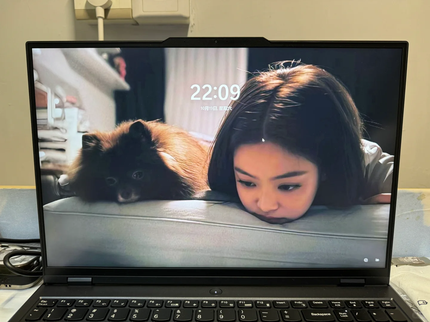 Jennie??电脑壁纸