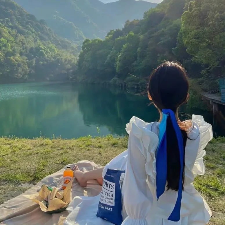 自由感女生头像来辣