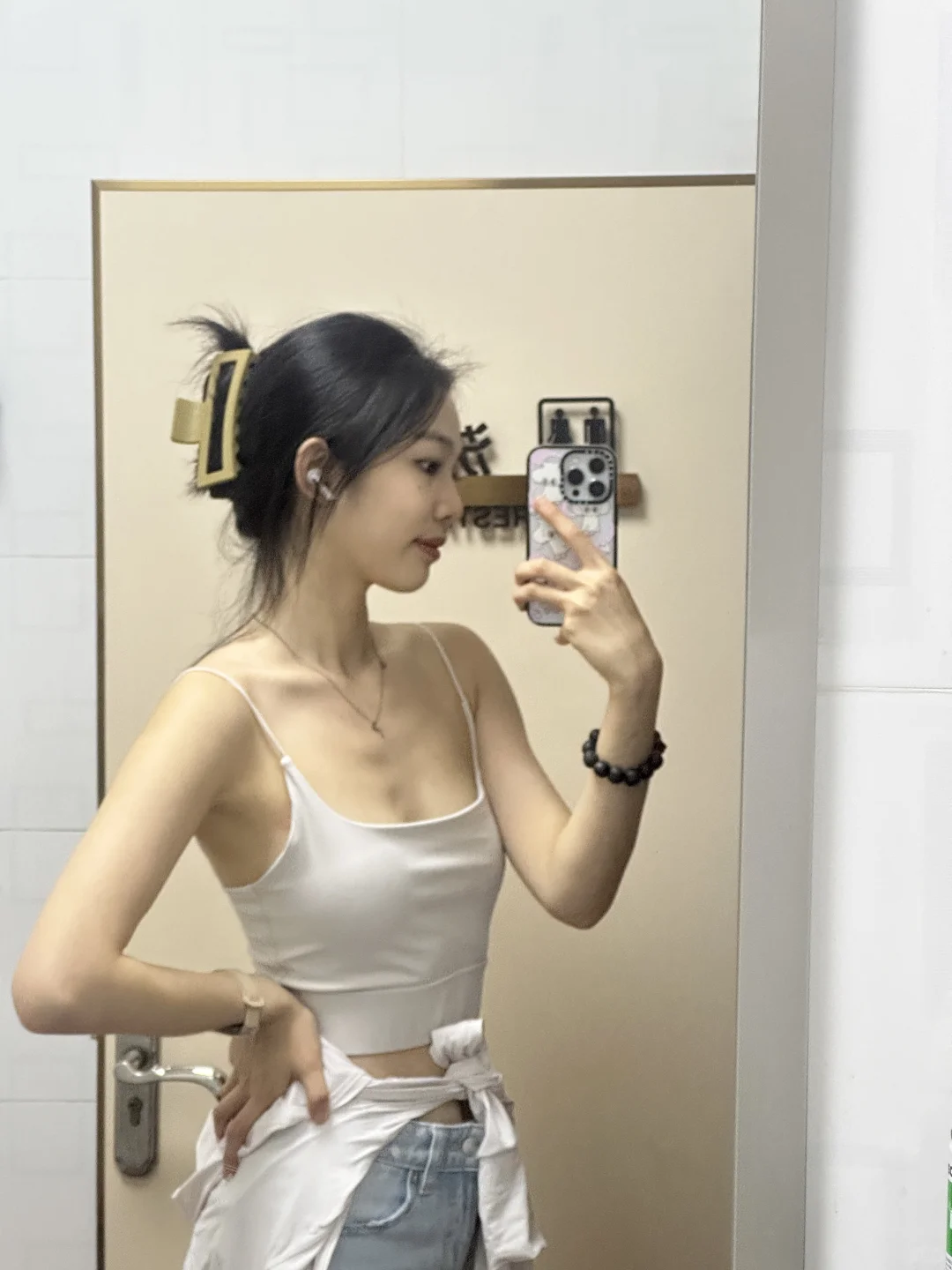 还在穿吊带的深圳…