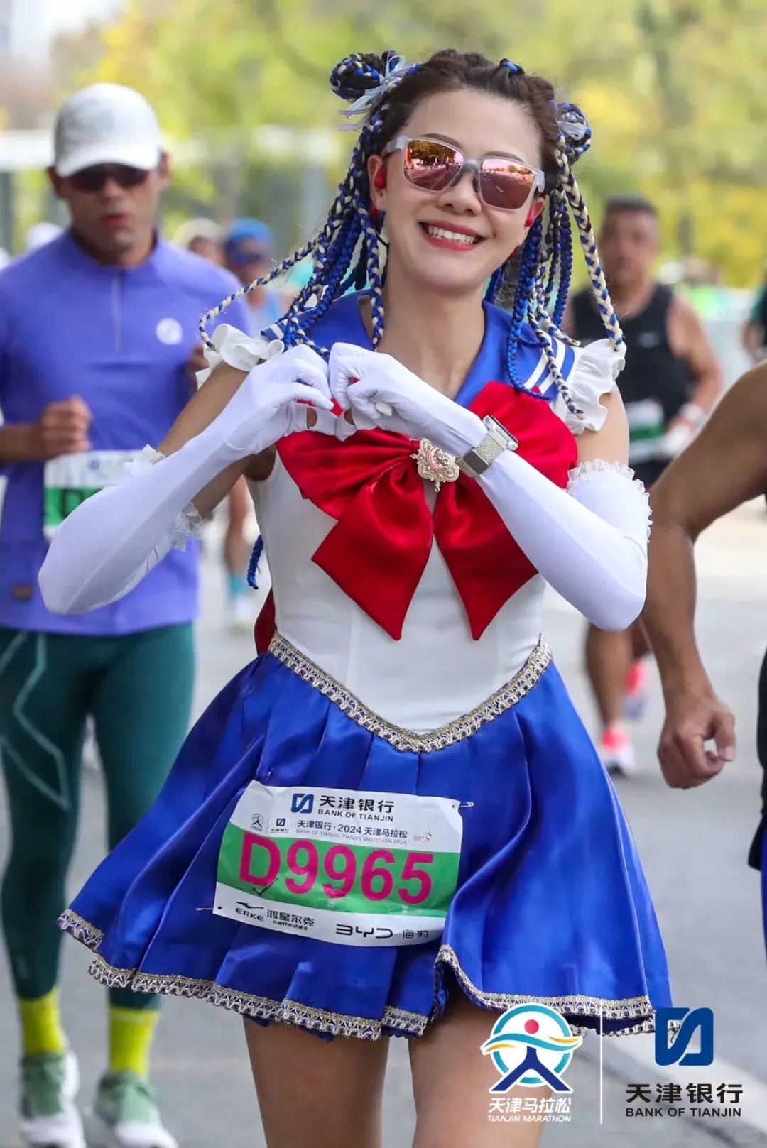 天马“美少女”穿了咱做的美少女服？！