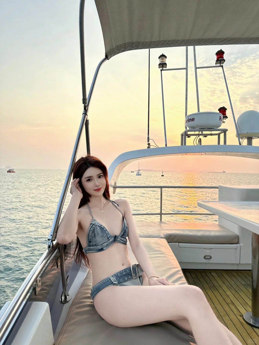 三亚带车约拍女摄 | 游艇日落美女⛵