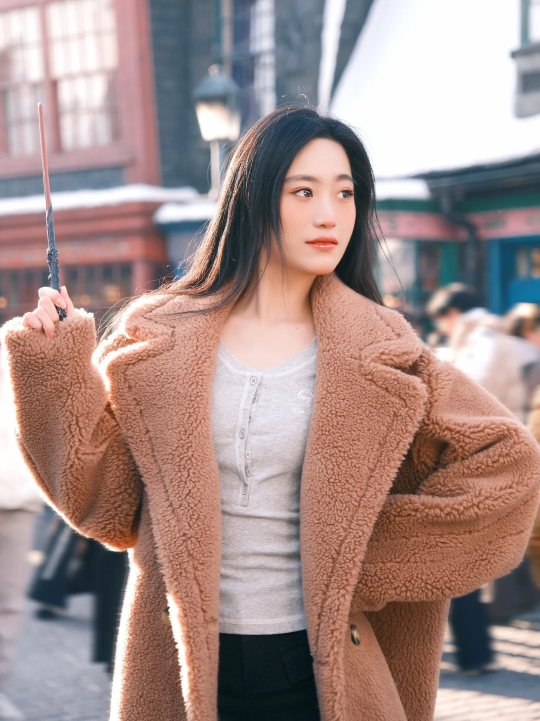 超会找角度的环球影城富士女摄影师