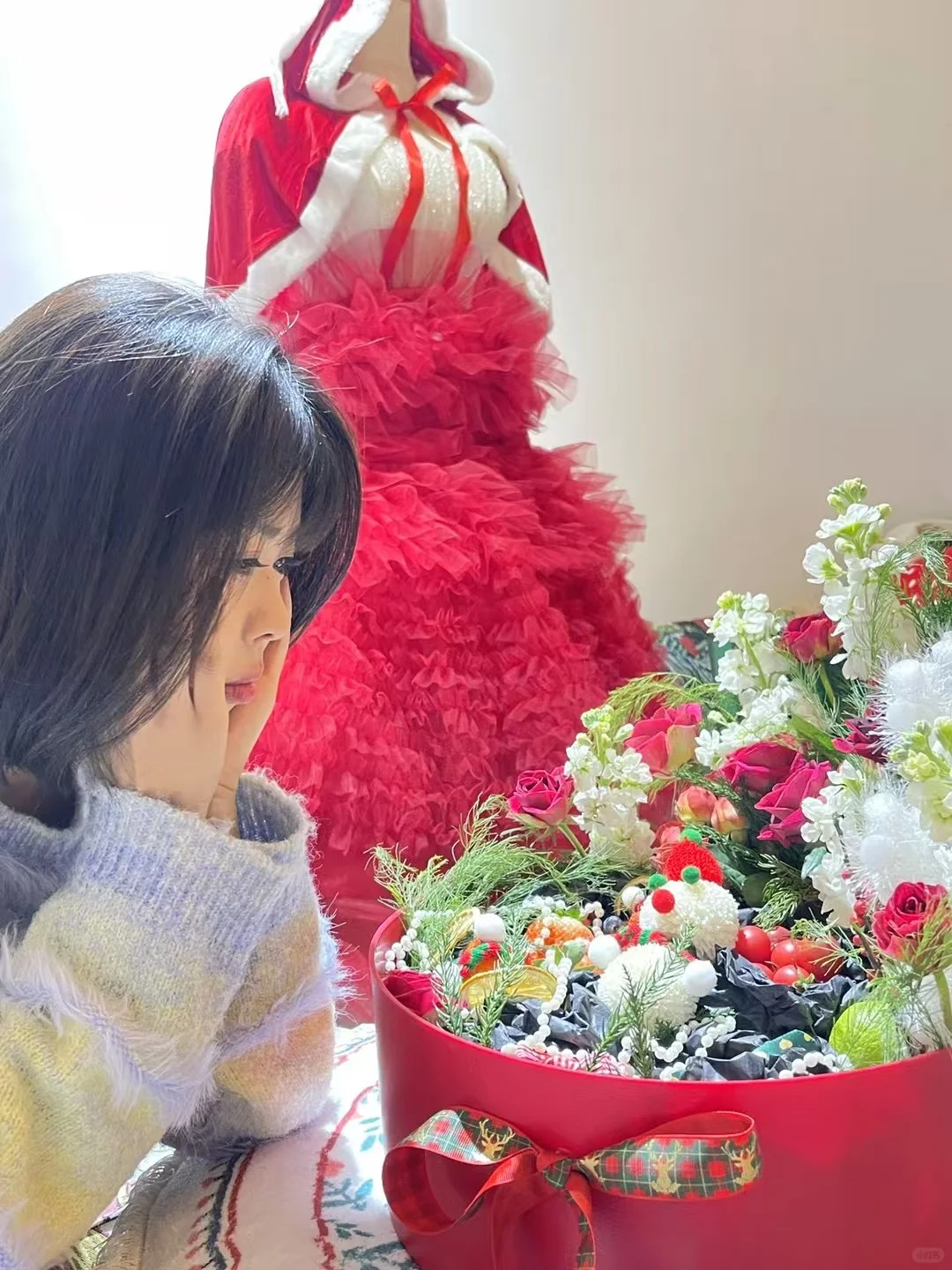 老板娘！！小姐姐穿着黑丝！抱着狗来啦！！