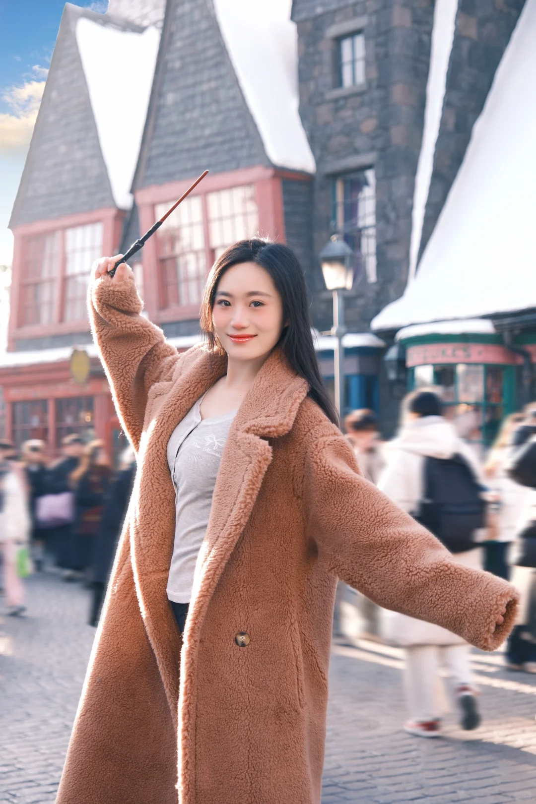 超会找角度的环球影城富士女摄影师